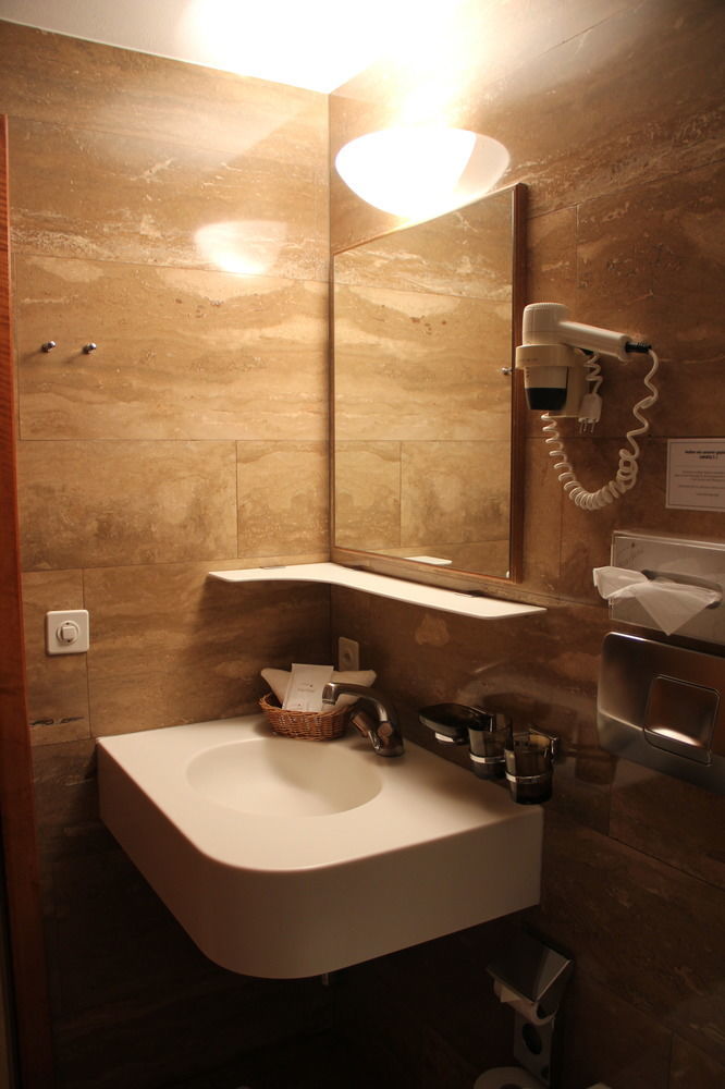 Hotel อัพเพนเซลล์ ภายนอก รูปภาพ
