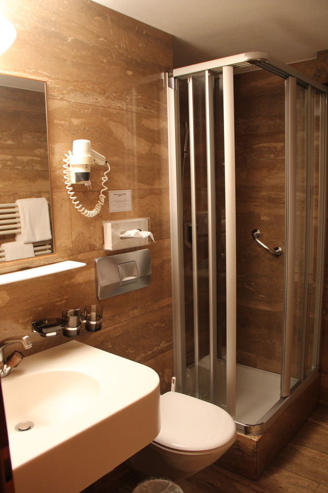 Hotel อัพเพนเซลล์ ภายนอก รูปภาพ