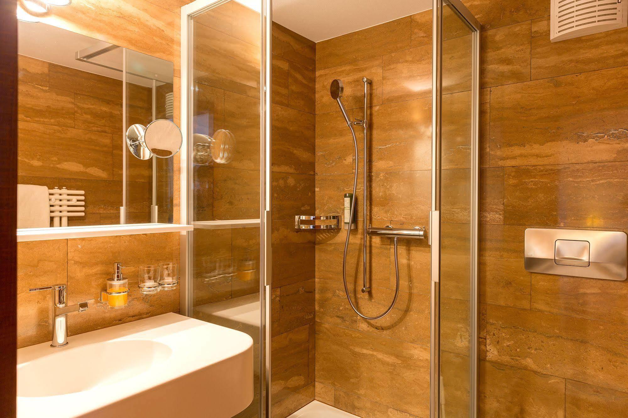 Hotel อัพเพนเซลล์ ภายนอก รูปภาพ